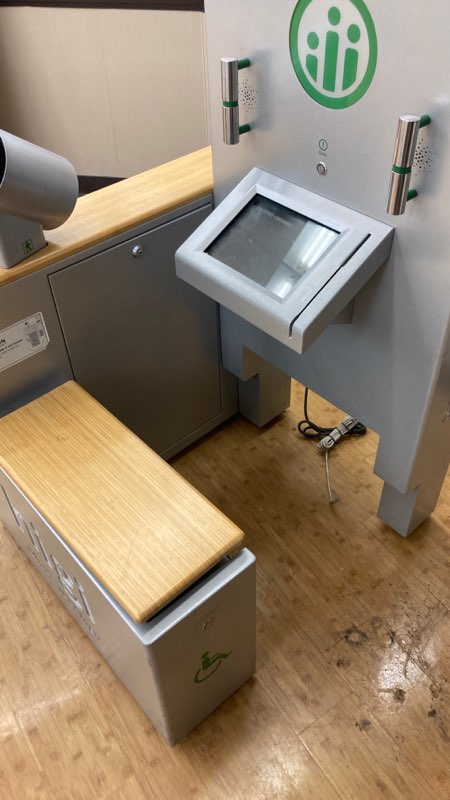 HIGI Commercial Sitting Blood Pressure Machine